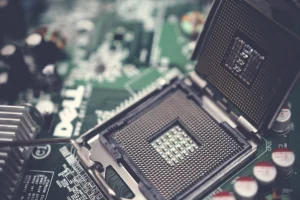 Pièces électroniques : fonctionnement et recherche de pannes