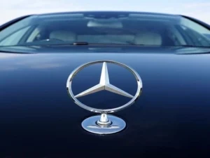 Problème d’ELV sur Mercedes : causes, signes de défaillance et solutions