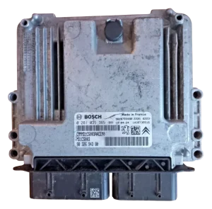 Calculateur moteur Bosch MD1CS003 PSA
